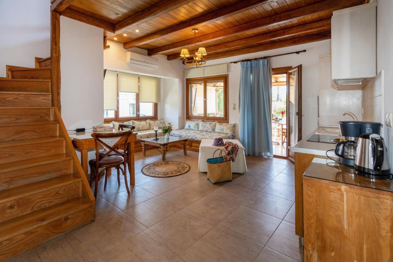 Traditional Arsanas Apartments Никити Экстерьер фото