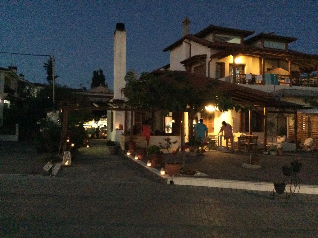 Traditional Arsanas Apartments Никити Экстерьер фото