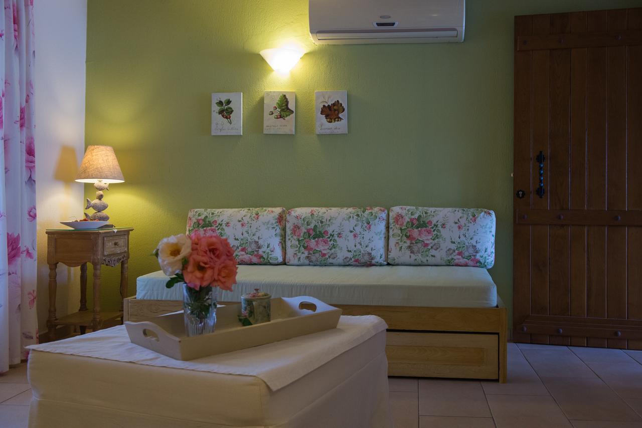 Traditional Arsanas Apartments Никити Экстерьер фото